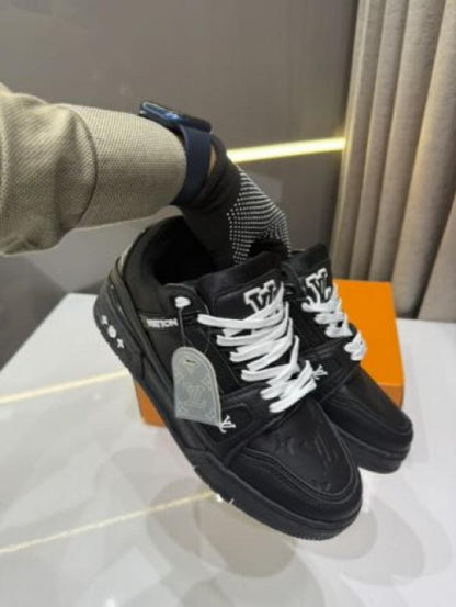 LOUI_s Vuittton Trainer Full Black Fix