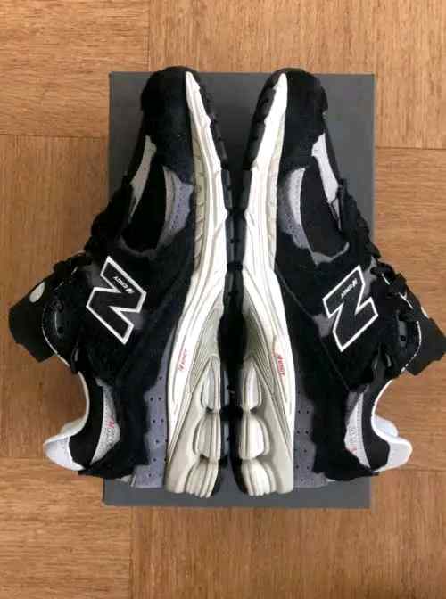 NEWw BALANCEE 2002R PROTECTION PACK
