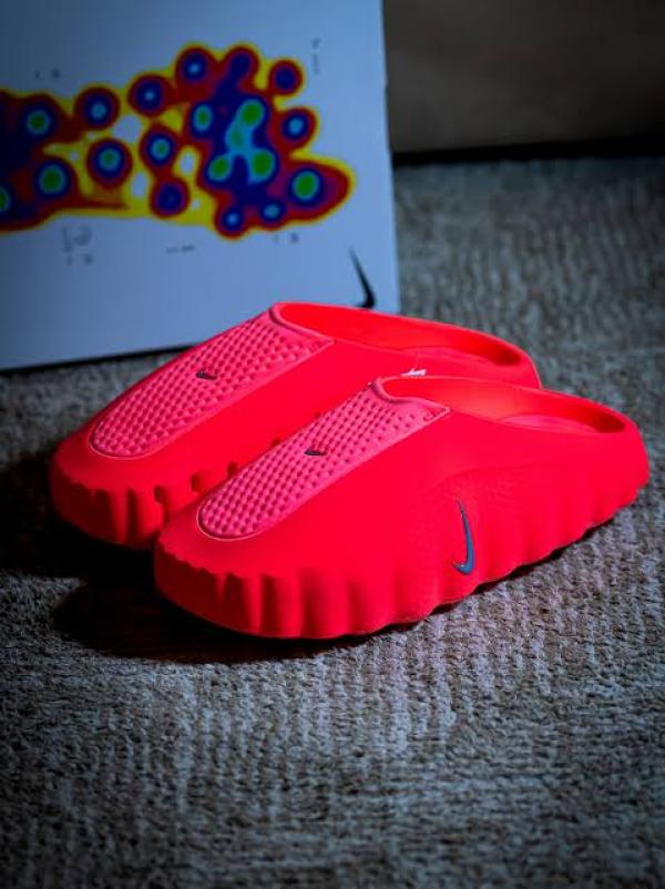 NIK_E MIND 001 SOLAR RED FIX