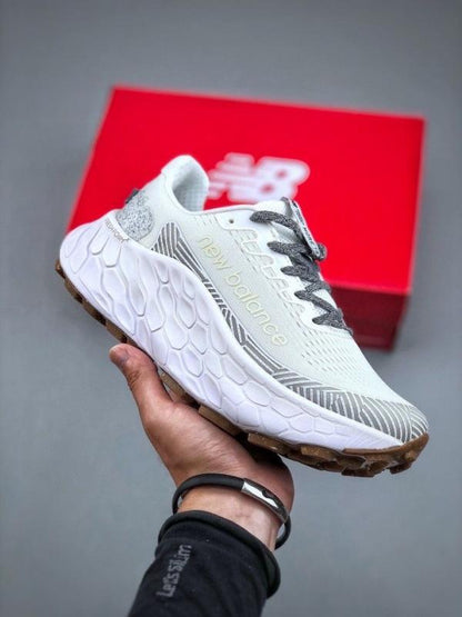 New Balanc.e Fresh Foam X More Trail v3 All White