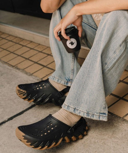 Croc s Echo RO Gum Clogs Charcoal