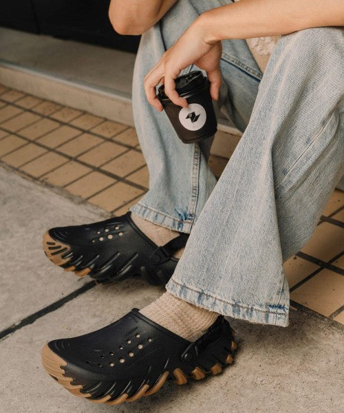 Croc s Echo RO Gum Clogs Charcoal