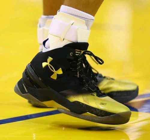 Underr Armour Curry 2 Back To Back MVP