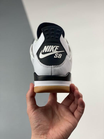 Nik.e Air Jordan 4 SB White Black Semi UA