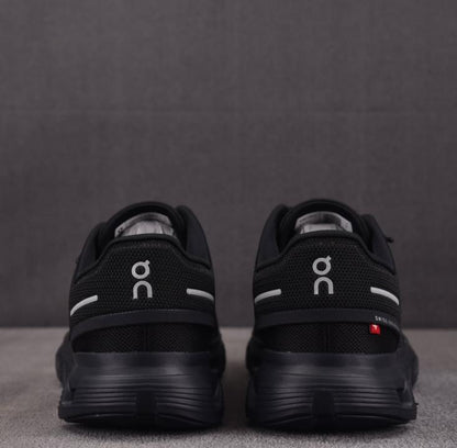 On Cloud 6 Running Black