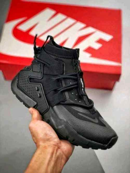 Nikke Huarache Gripp Gs Triple Black