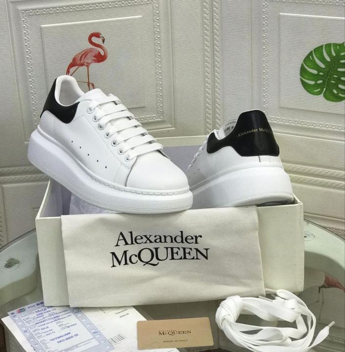 Alexander McQuee.n White Sneakers With Card Bill carry Bag & Og Box