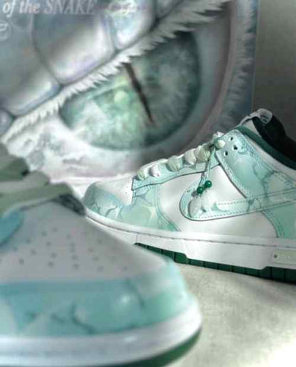 Nikee Dunk Low Year Of Snake
