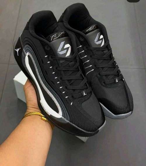 Nikee Air Jordan Luka 4 Black White