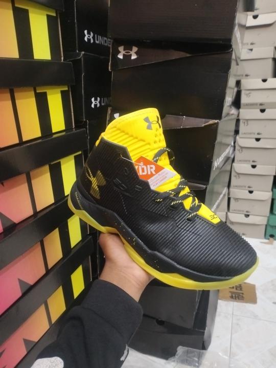 Underr Armour Curry 2.5 Taxi 2593 Fix