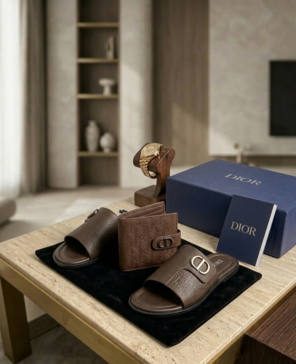 DIO.R MONOGRAM PREMIUM BROWN CHAPPAL 051