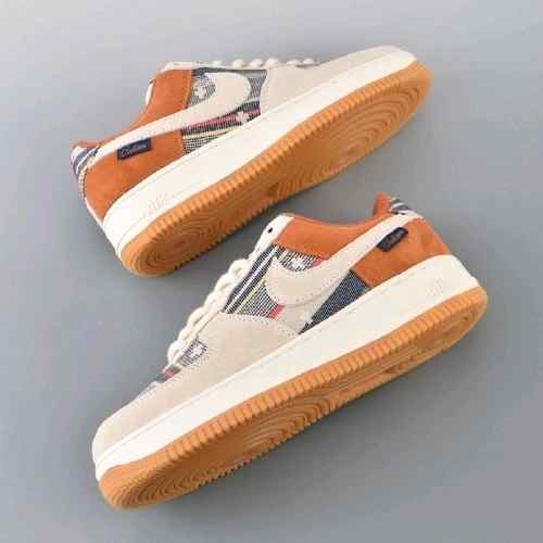 Nikee Airforce 1 Low Outside
