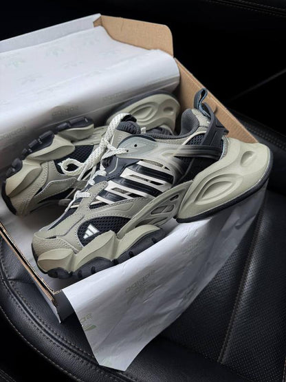 ADIDDAS XLG RUNNER DELUXE GREY