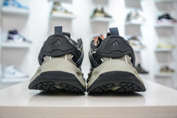 ADIDDAS XLG RUNNER DELUXE GREY