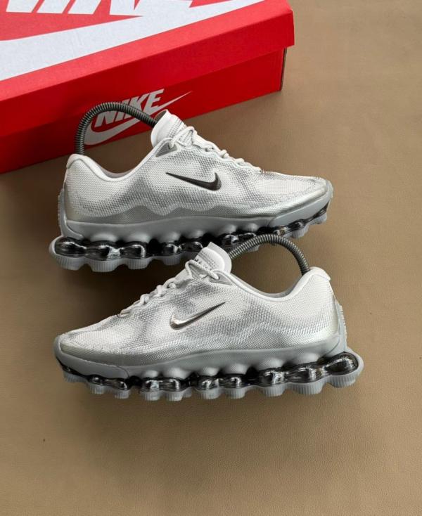 Nik.e Air Liquid Max Grey