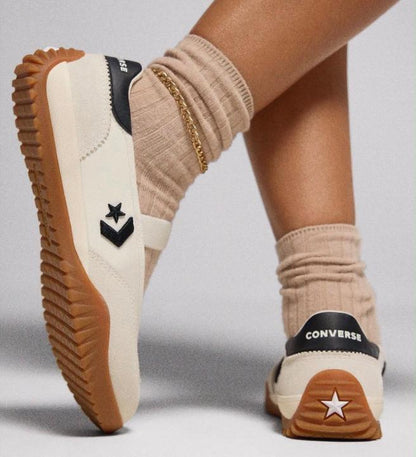CONVERS.E RUN STAR TRAINER BALLET WHITE