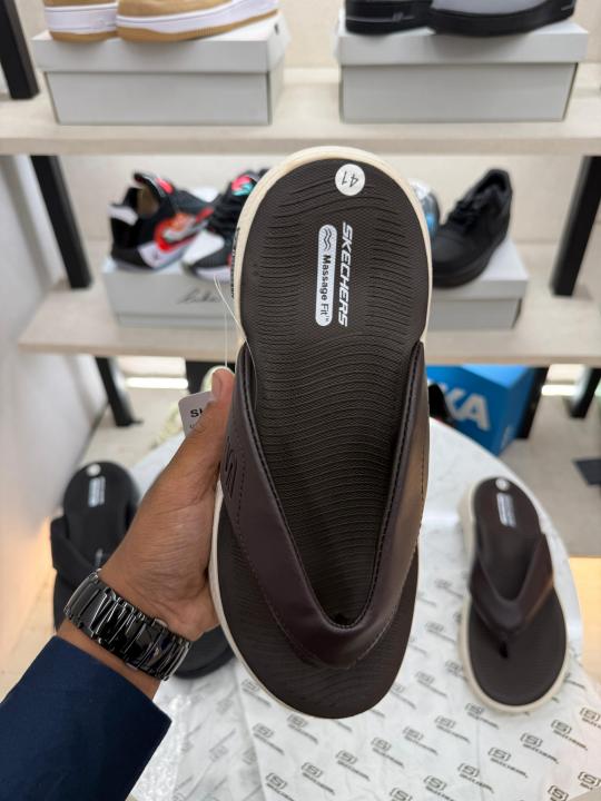 Skecher.s premium flip flop