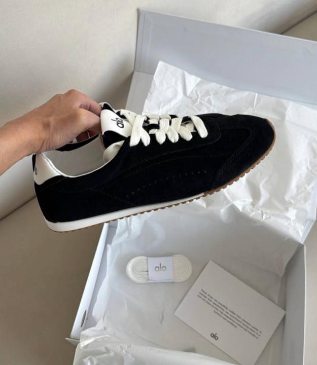 Alo Yoga Sunset Suede Sneakers