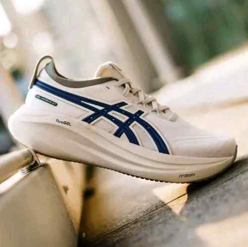 Asiccss Gel-Nimbus 27 ATC White Blue