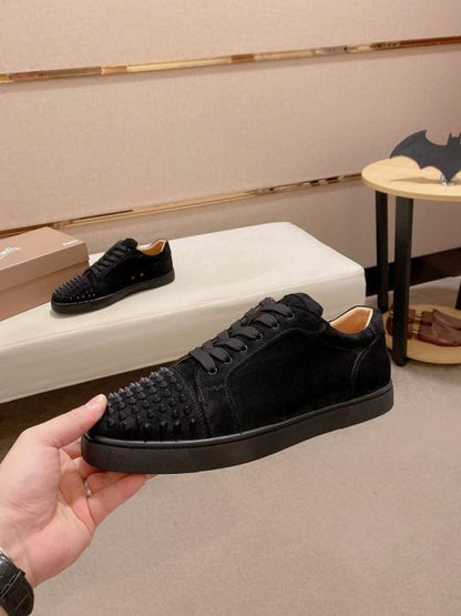 CHRISTIAN LOUBOUTI.N JUNIOR SPIKES SNEAKER BLACK UA QUALITY