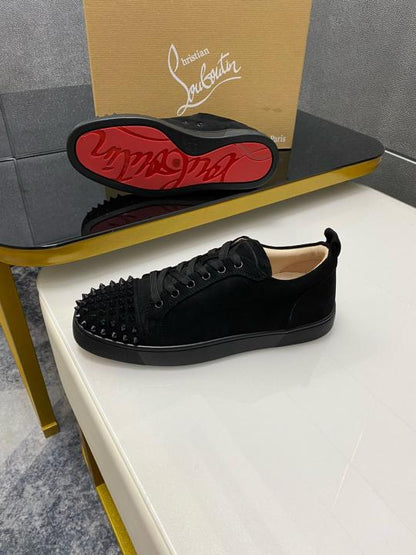 CHRISTIAN LOUBOUTI.N JUNIOR SPIKES SNEAKER BLACK UA QUALITY