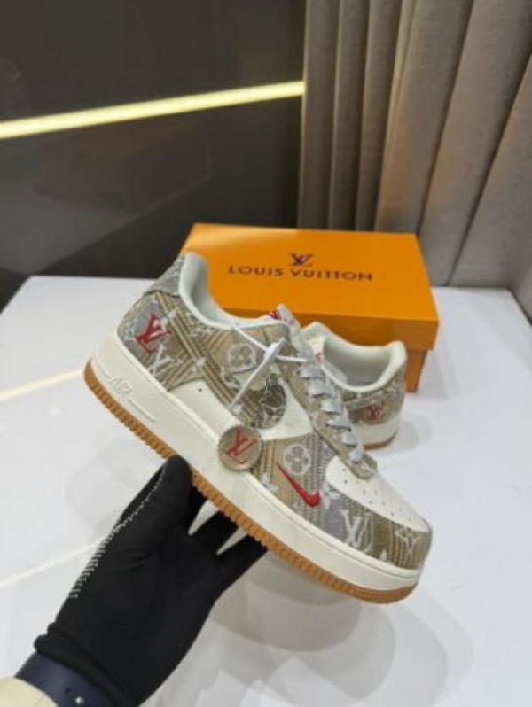 NIK_E AIR FORCE 1 LOW 07 X LOUI_S VUITTON FIX