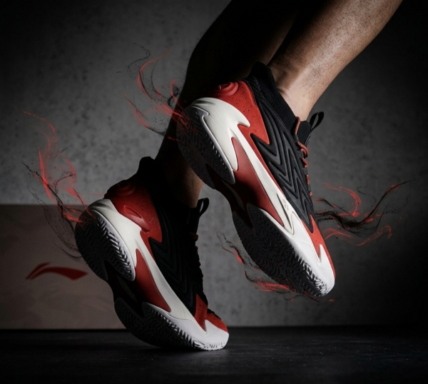 UNDE.R ARMOUR CURRY 11 WHITE RED