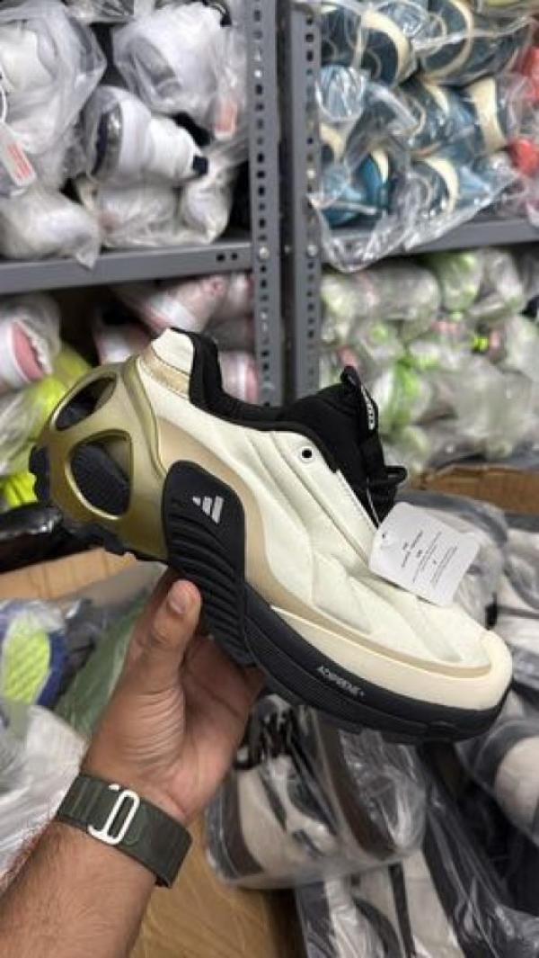 ADIDA_SS WONDER RUNNER BEIGE BLACK FIX