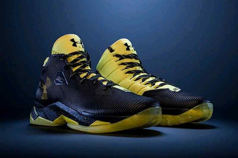 Underr Armour Curry 2.5 Taxi