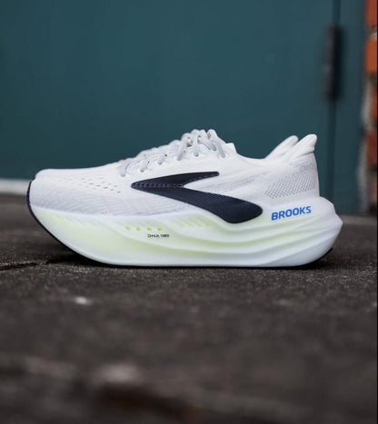 Brooks Glceerin Max Running Green sole