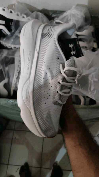 underr armourr Infinite Pro white