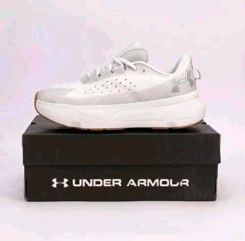 underr armourr Infinite Pro white