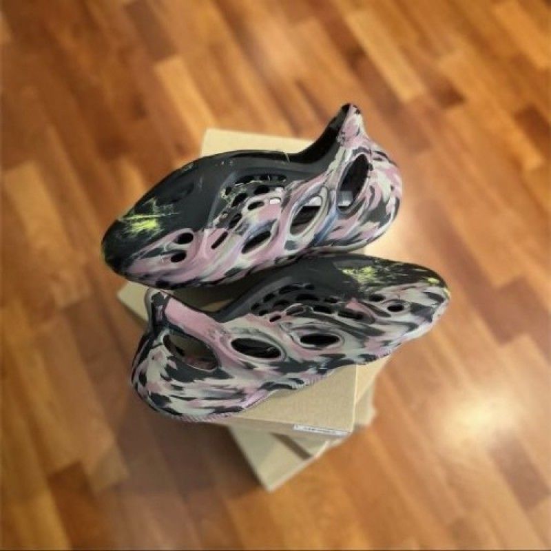 .ua . yeezy foam runner mx carbon ua
