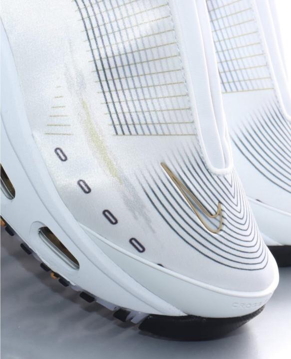 Nik.e Air Max Craze White Gold Metallic