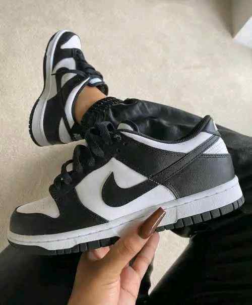nikke sb dunk low panda for her fi-X