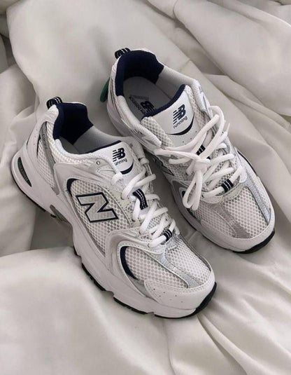 WMN NEWW BALANCE 530 WHITE NAVY FIX