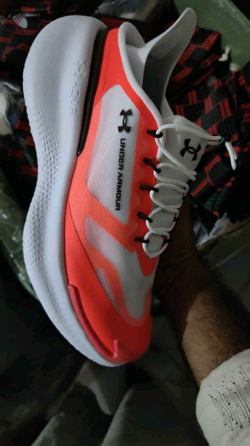 Underr Armourr Nova Slipspeed white orange