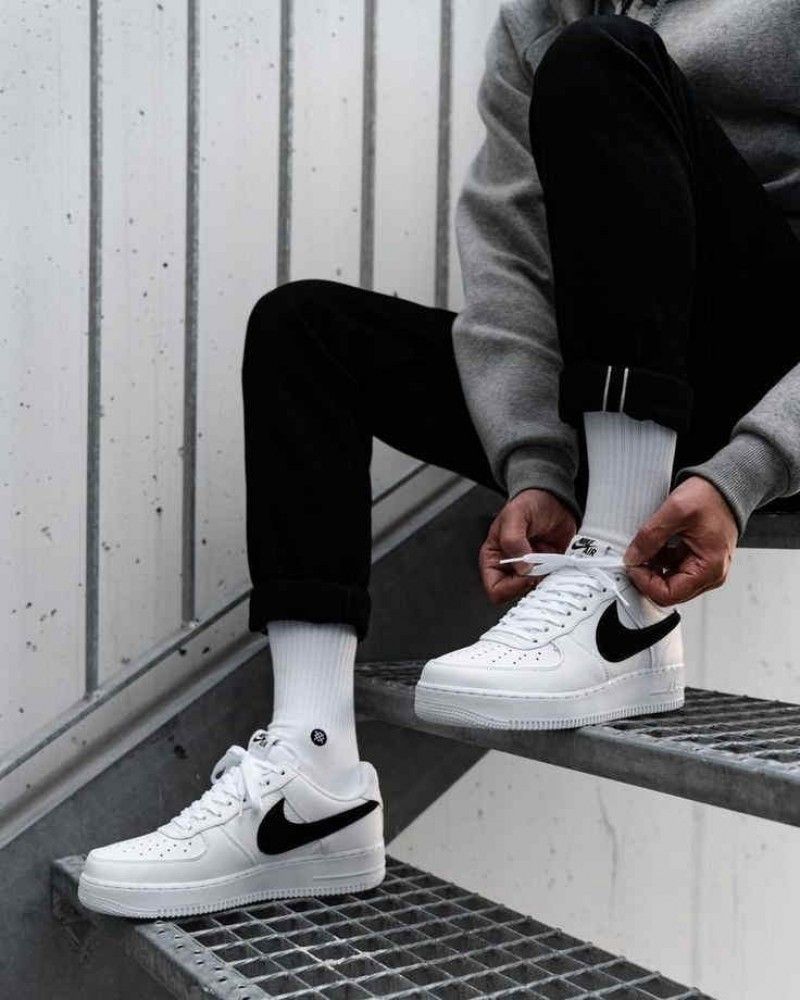Nik  Airforce 1 Low Black Swoosh