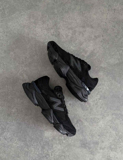 NEWW BALANCE 9060 TRIPLE BLACK CAT