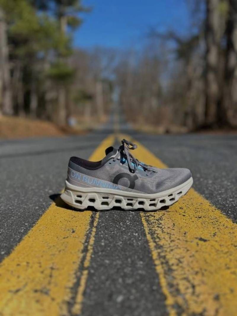 On Running Cloudmonster 3 Running Grey