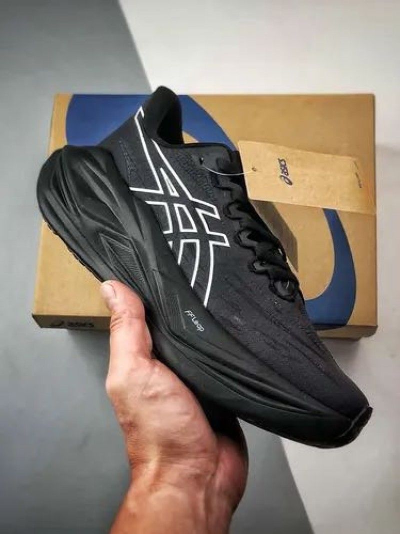 Asiics Superblast 3 black