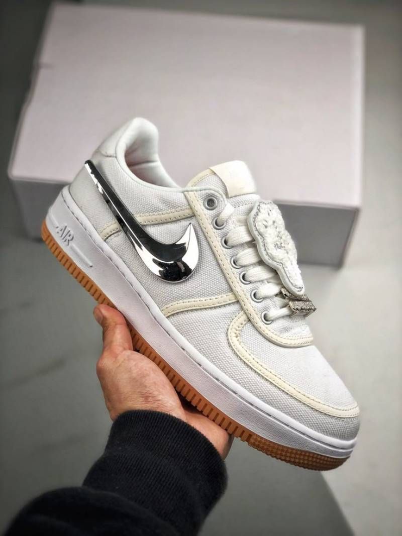 NikAirforce 1 low X Travis Scott White sail