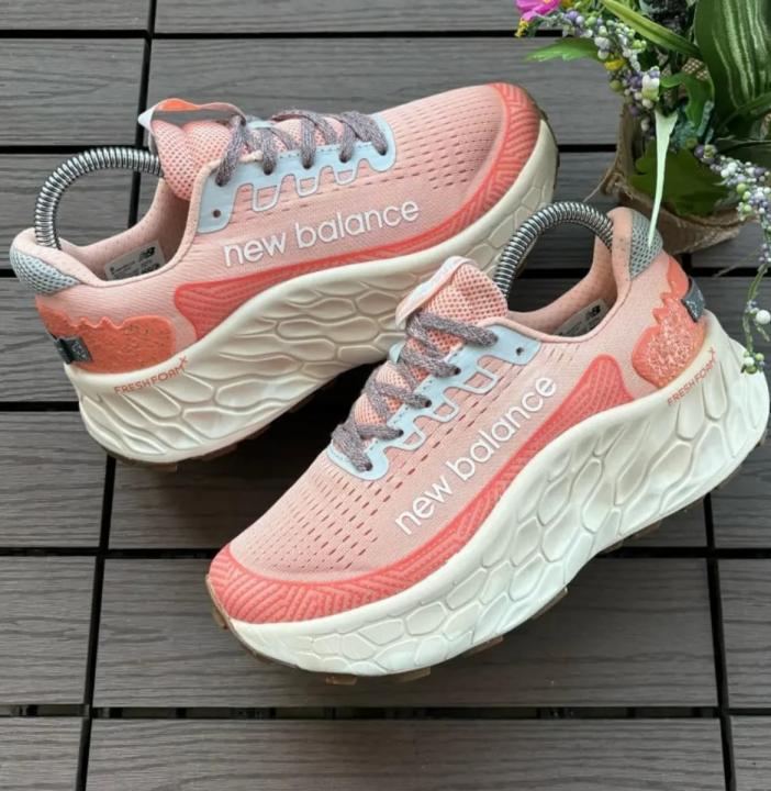 New Balanc.e Womens Fresh Foam X More Trail v3