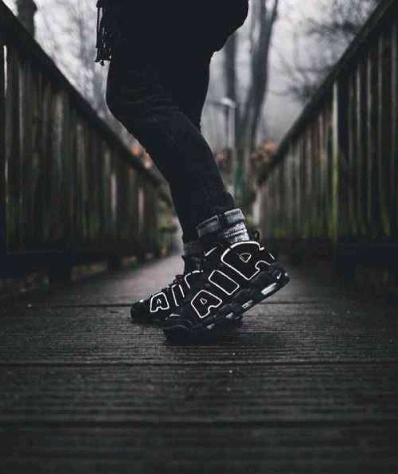NIK AIR MORE UPTEMPO BLACK