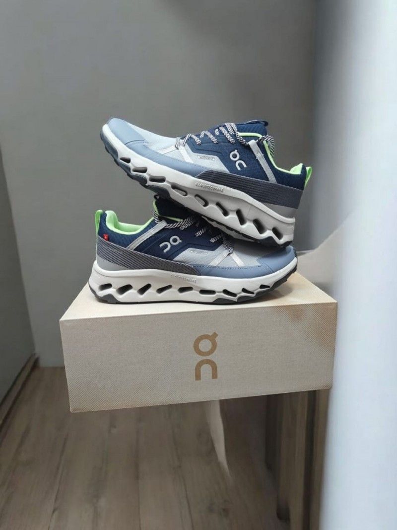 on Running cloud horizon navy grey