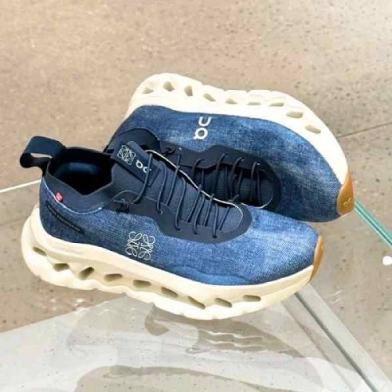 On  Running cloud Loewe x On Running Cloudtilt loewe  Denim Blue