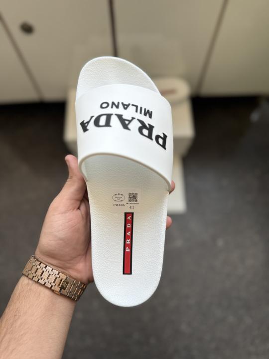 Praada Logo embossed white