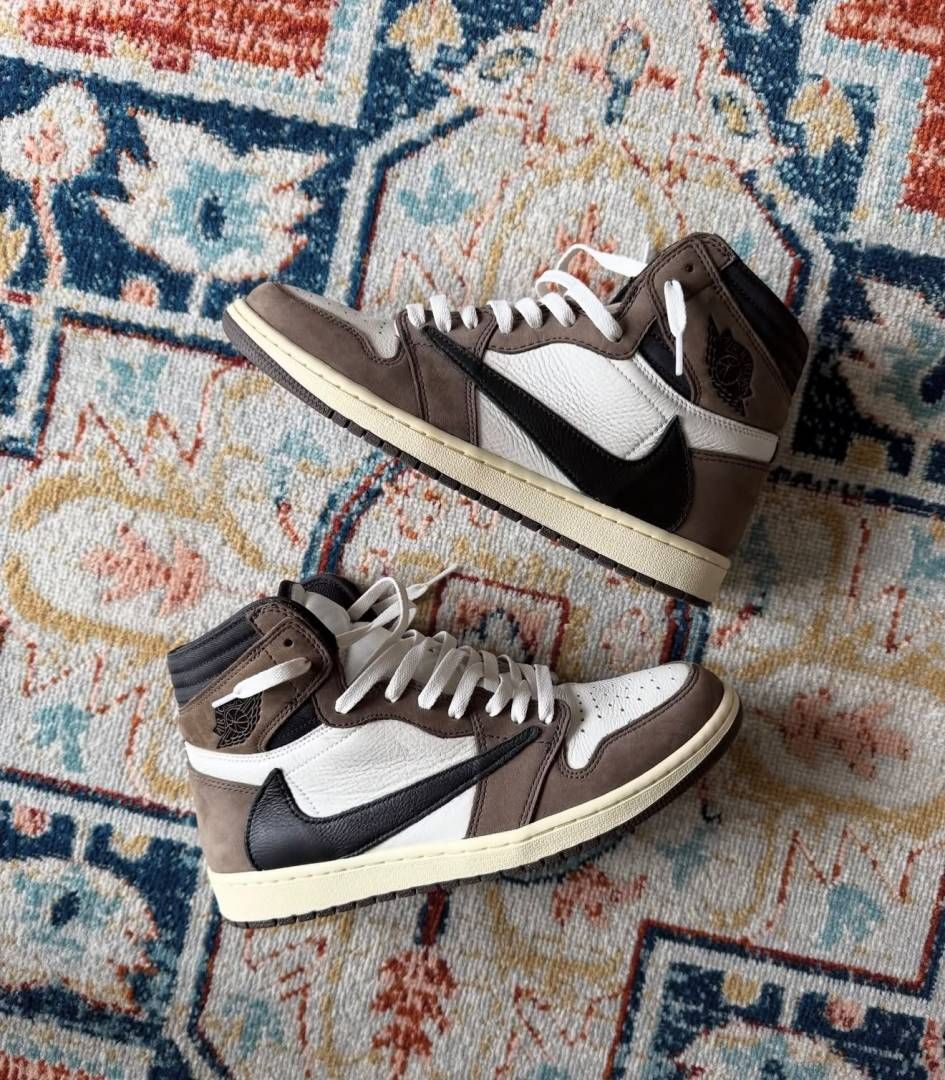 Nik airr Jordan Retro 1 High OG Travis Scott Mocha Semi UA