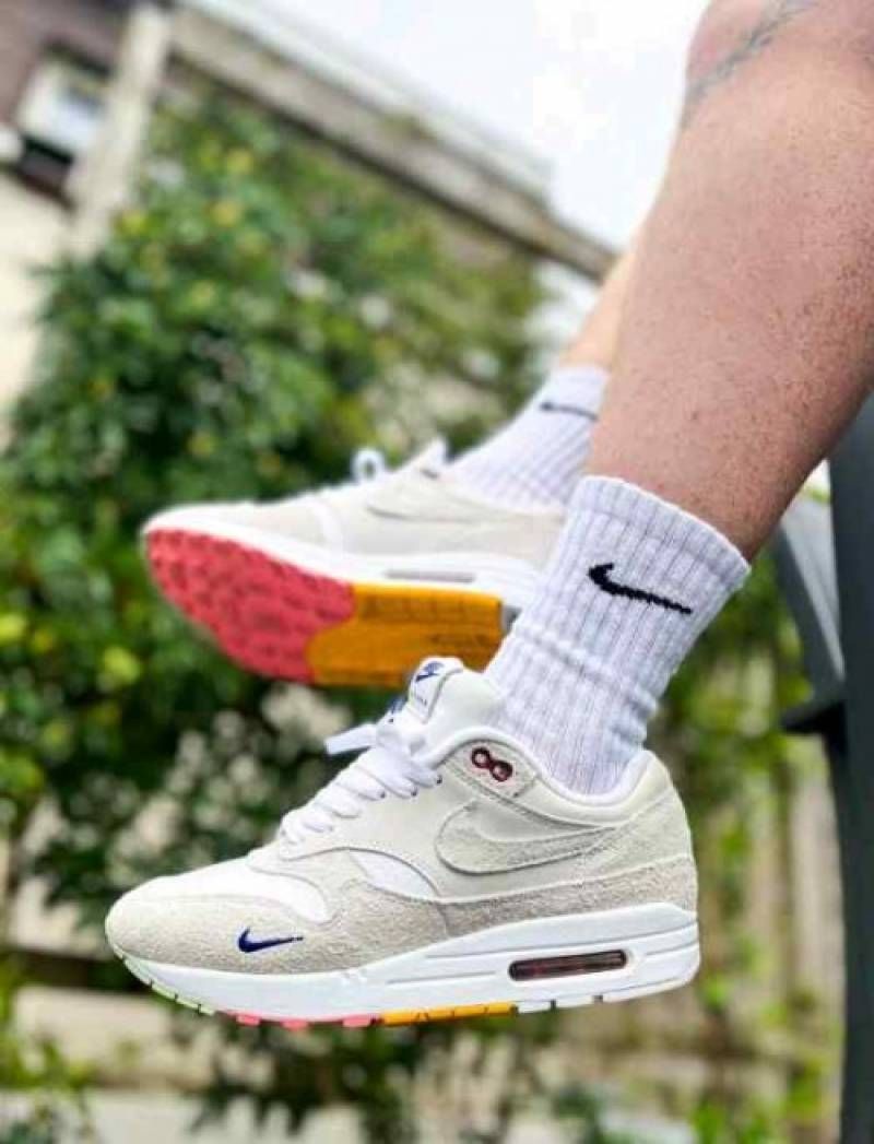 Air max 1 pom pom polka dot