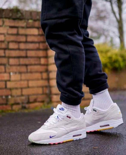 Air max 1 pom pom polka dot